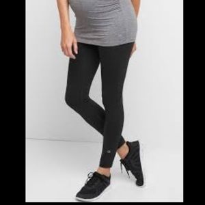 GapFit Maternity Blackout Technology Leggings XS